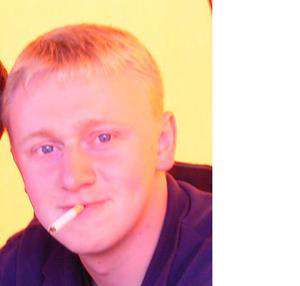 Brunn / Er sucht Sie / sebastian_83
