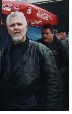 Traisen / Er sucht Sie / ivan3