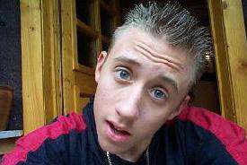 Neu Poserin / Er sucht Sie / Gangsta92