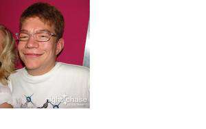 Altkalen / Er sucht Sie / CharlyEssen