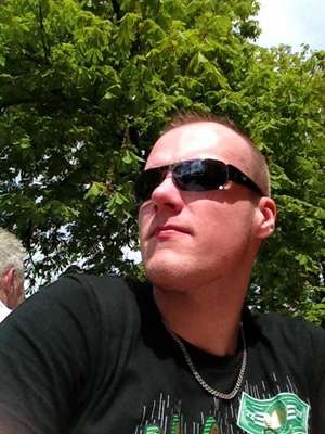 Neustift im Felde / Er sucht Sie / Asixx68