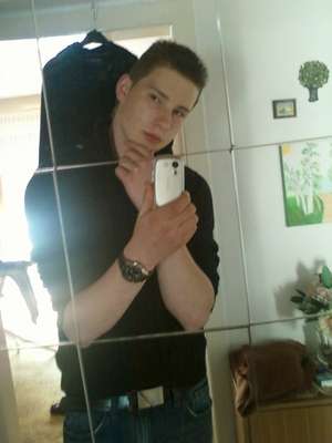 Feld / Er sucht Sie / Rifler