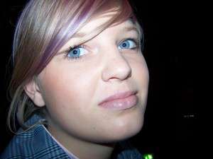 Niedererbach / Sie sucht Ihn / Avril