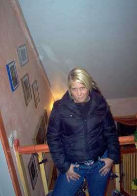 Böttingen / Sie sucht Ihn / Bunkerqueen