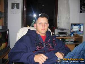 Warnau / Er sucht Sie / marv01