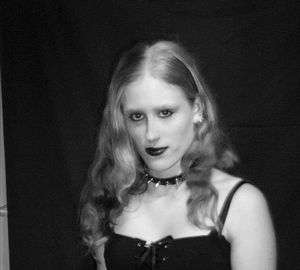 Halfing / Sie sucht Ihn / DarkMiss