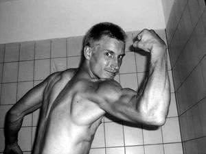 Golchen / Er sucht Sie / BrakeZz