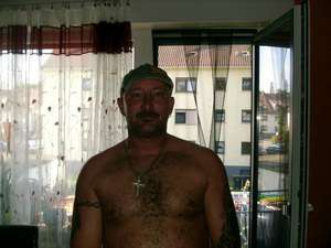 Wiedlisbach / Er sucht Sie / tattoomenn