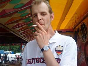 Adelschlag / Er sucht Sie / bladeflipper