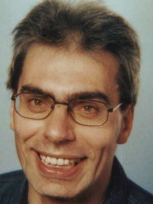 Linden / Er sucht Sie / Petrus01