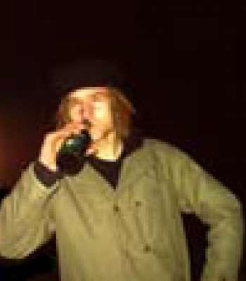 Unterhaag / Er sucht Sie / mufti1
