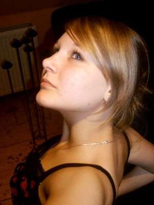 Kausen / Sie sucht Ihn / _Icebaby123_