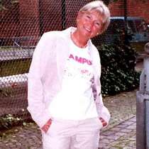 Stein / Sie sucht Ihn / lakeanne