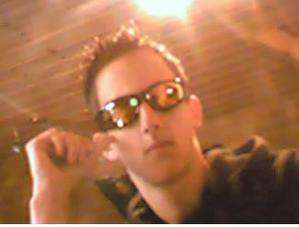 Spielleithen / Er sucht Sie / littfeld007