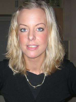 Peretseck / Sie sucht Ihn / blondgift