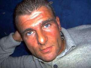 Altenhof / Er sucht Sie / Steve411