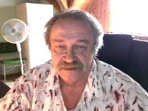 Unterwagram / Er sucht Sie / johnderjohn1