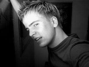 Aalen / Er sucht Sie / brainsleeper