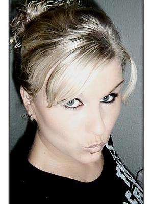 Pottschall / Sie sucht Ihn / Blondie7