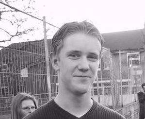Rieden / Er sucht Sie / SoCKi