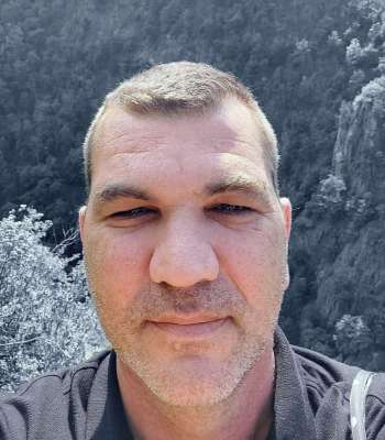 Grins / Er sucht Sie / Grisu3654