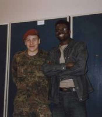Zuleithen / Er sucht Sie / Tolik85