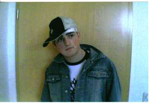 Untermixnitz / Er sucht Sie / azad05