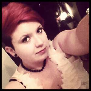 Tschugg / Sie sucht Ihn / Jule91
