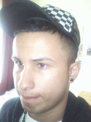 Nagel / Er sucht Sie / Tr3y_SoNgZ