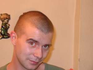 Gneus / Er sucht Sie / Hennes83