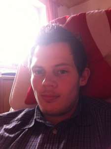 Aug / Er sucht Sie / Royma