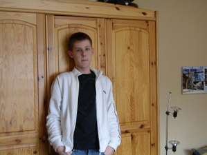 Kirchstetten / Er sucht Sie / Pethino16