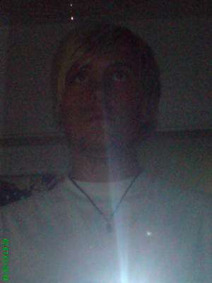 Halten / Er sucht Sie / Yannik89