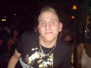 Aufhausen / Er sucht Sie / killa90