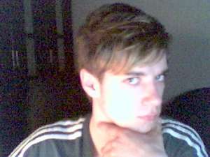 Unterwagram / Er sucht Sie / zeddy