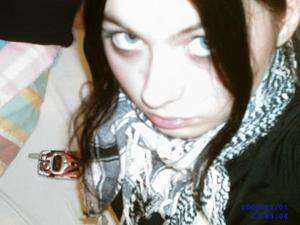 Feuersbrunn / Sie sucht Ihn / GoThChic