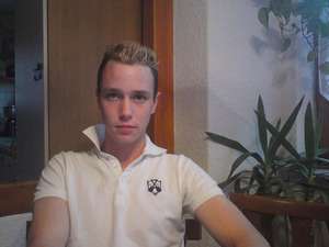 Grund / Er sucht Sie / matrix19xx