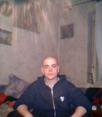 Grunddorf / Er sucht Sie / darkx