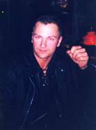 Brand / Er sucht Sie / PatBateman73