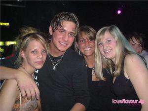 Hellsau / Er sucht Sie / italy_latino