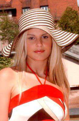 Niederneisen / Sie sucht Ihn / JessicaBody1