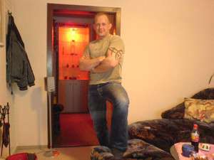 Handenberg / Er sucht Sie / ennomlcc