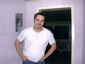 Zwentendorf / Er sucht Sie / H0wdy