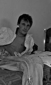 Orzens / Er sucht Sie / revlex