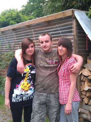 Ermensee / Er sucht Sie / thesternio