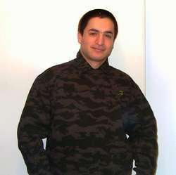 Unternalb / Er sucht Sie / atilla23
