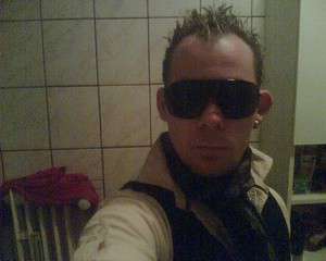 Unterthern / Er sucht Sie / sunnyk1985