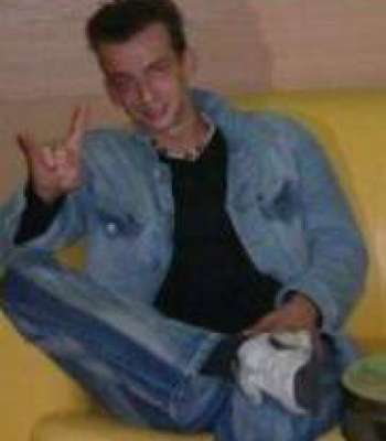 Steinhof / Er sucht Sie / blue78