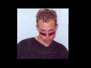 Stiefern / Er sucht Sie / little-devil
