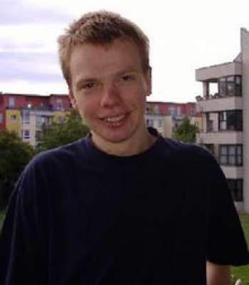 Klein Vielen / Er sucht Sie / Damned_Soul